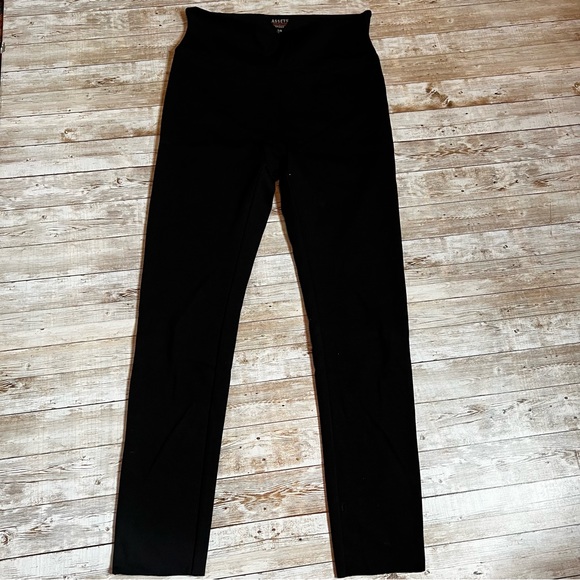 Assets By Spanx Pants - 💚Spanx full length leggings